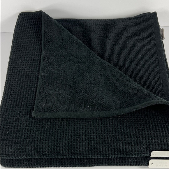 2 Pc Hotel Balfour Black Bath Sheet Set Waffle Textured 100% Cotton NEW - Picture 5 of 7